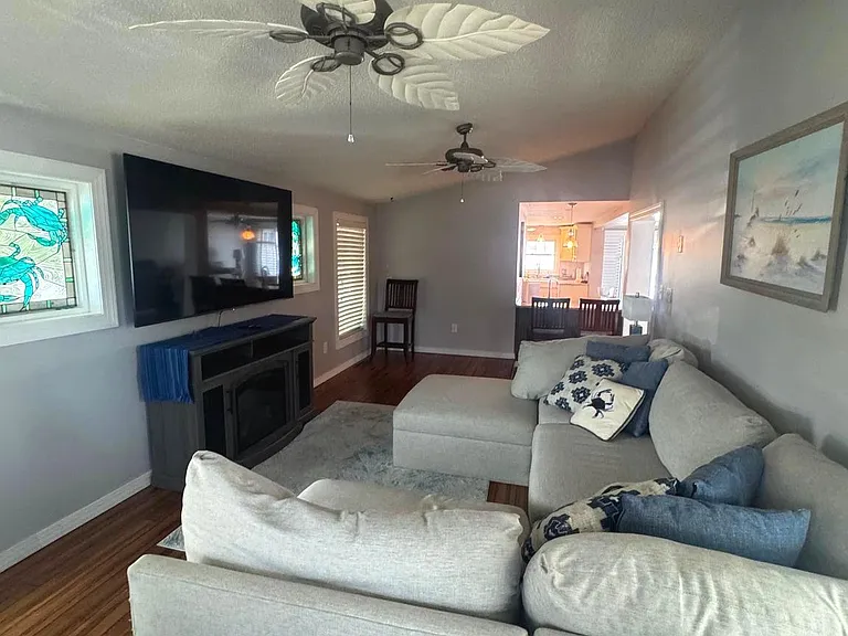 10613 Shifting Sands Dr — Photo 25