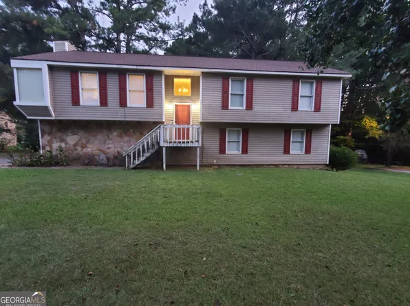 1270 Helmer Rd, Riverdale, GA 30296