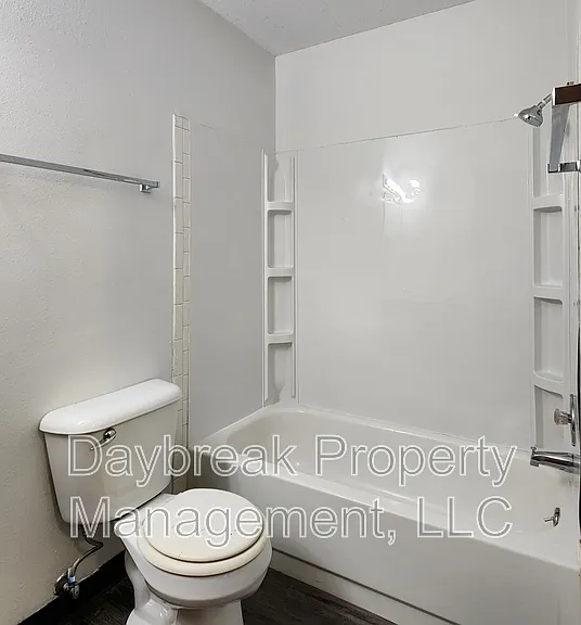 2408 3rd Ave N #6 — Photo 9