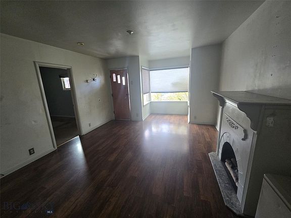 4th image of 814 Placer St