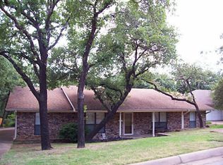 7536 Madeira Dr, Fort Worth, TX 76112