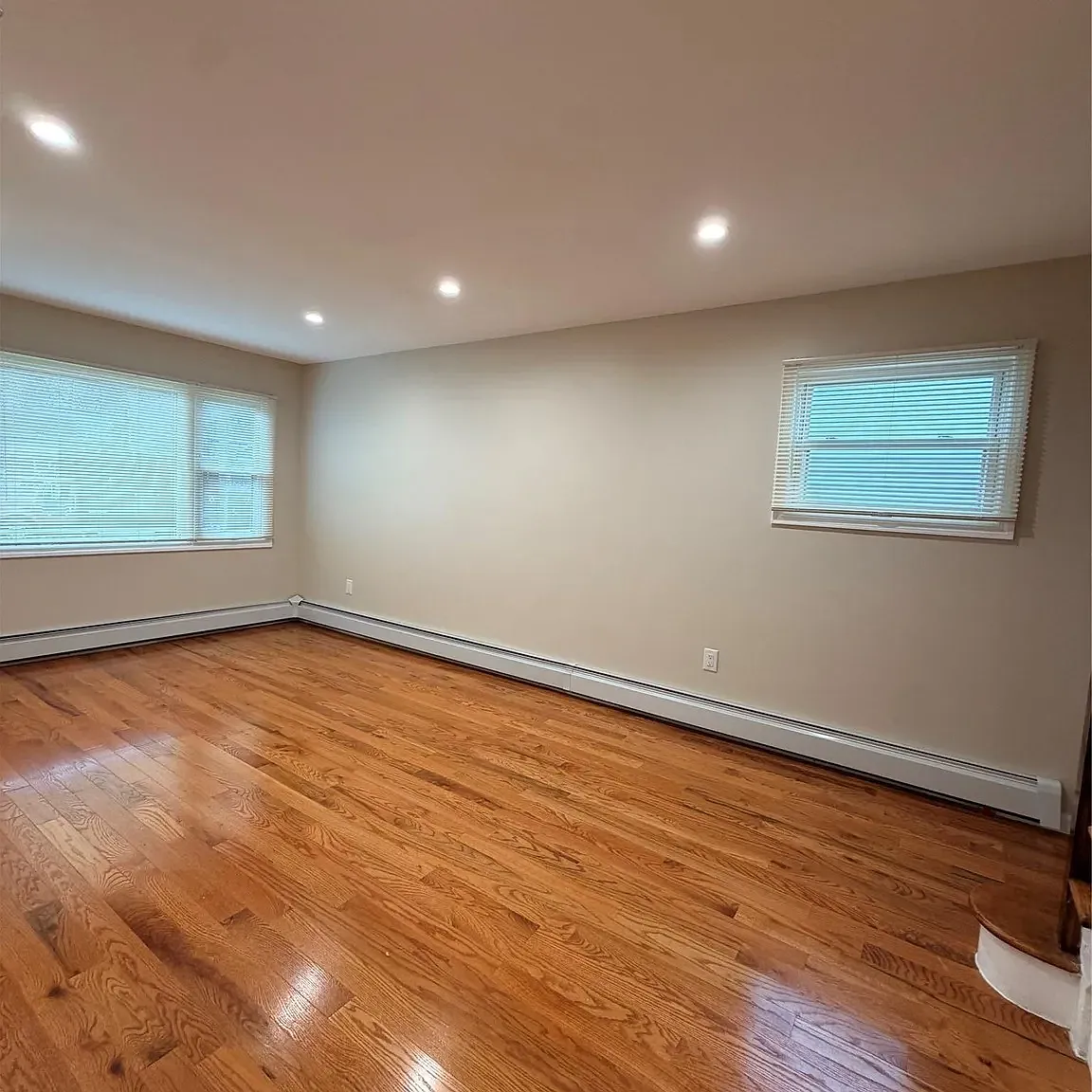 3 bed, 1176 sqft, $4,000 — Photo 4