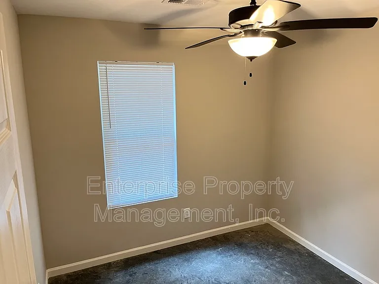 2645 Mirror Ave — Photo 19