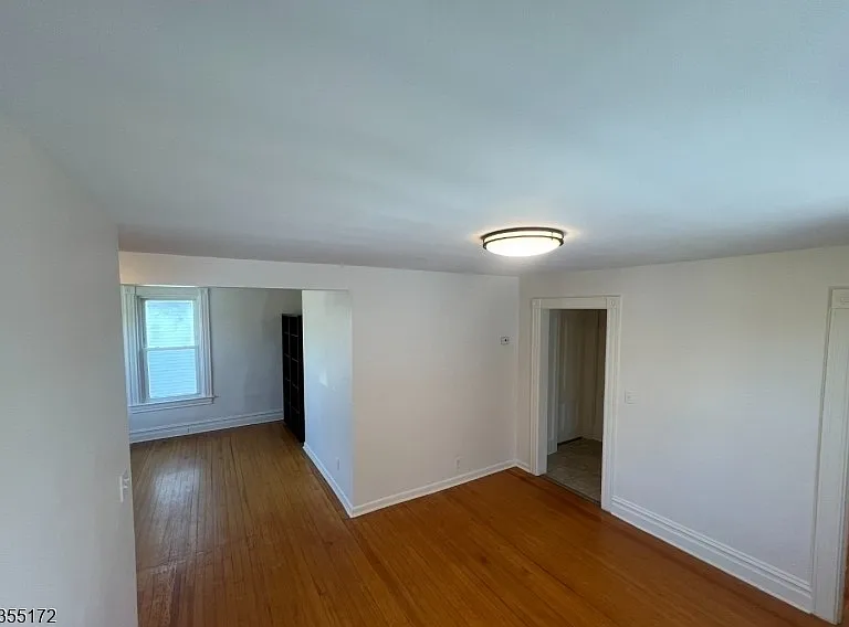 19 E Hanover Ave — Photo 14
