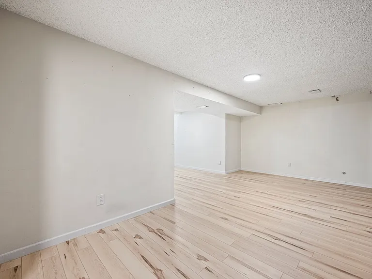 11127 E Berry Ave — Photo 21