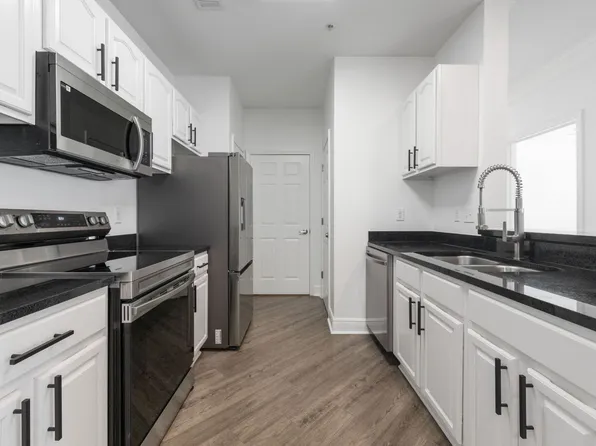 The Regent Apartment Homes