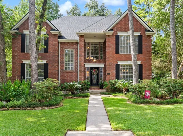 11 Golden Pl, Spring, TX 77381