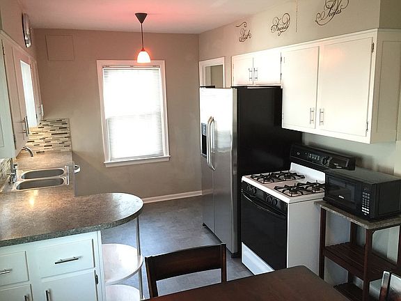 5th image of 1138 Lake Grove Ave SE