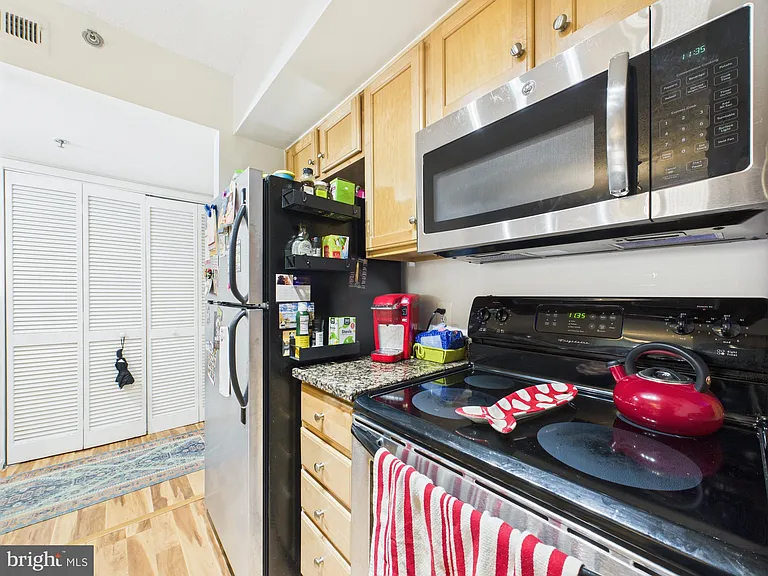 1024 N Utah St #422 — Photo 5