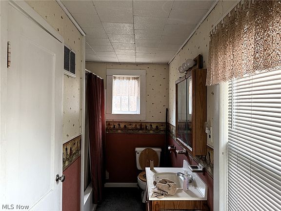 5th image of 6809 Leonhard Hill Rd SW