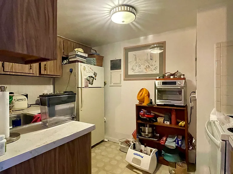 382 Massachusetts Ave — Photo 25