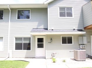 1688 Helena Rd N, Oakdale, MN 55128