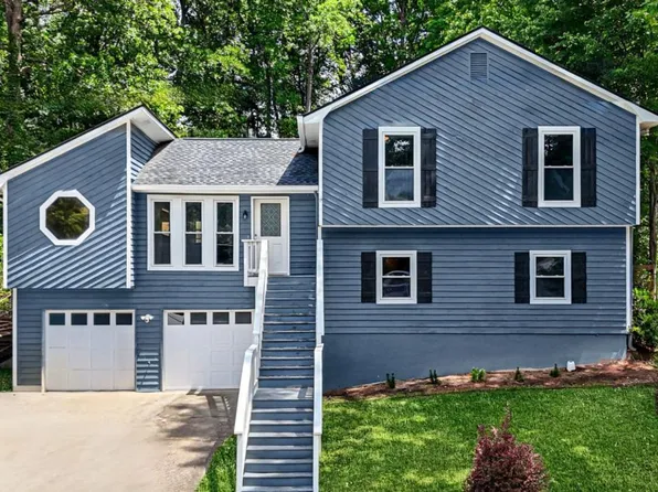 3285 Revere Cir, Snellville, GA 30039