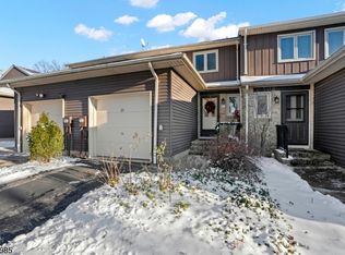 23 Manchester Rd, Flemington, NJ 08822