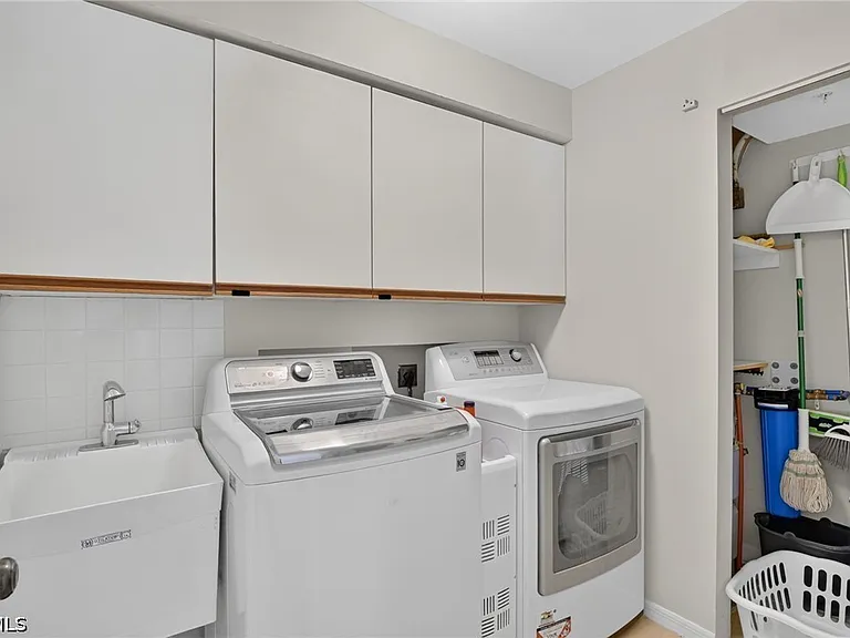 1900 Virginia Ave #503 — Photo 35