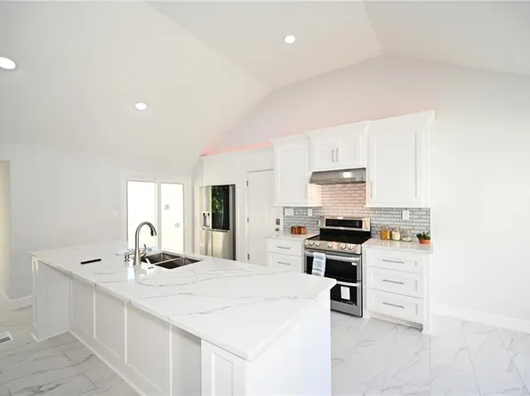 8079 N Stoddard Ave, Kansas City, MO 64152