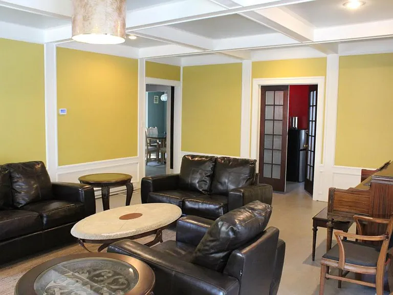 2812 N Washington St — Photo 11