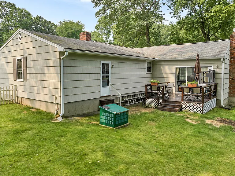 43 Milbern Ave — Photo 17