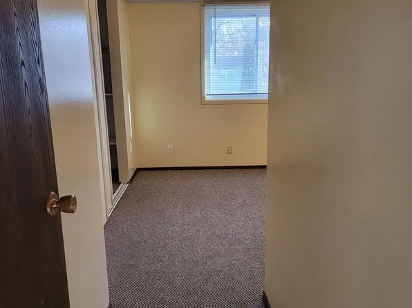 1200 East16th, Crete, NE 68333