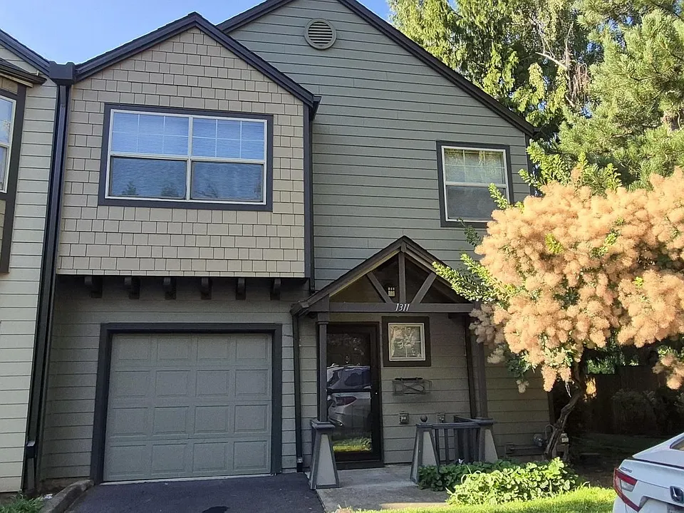 1311 SW Edgefield Meadows Ct