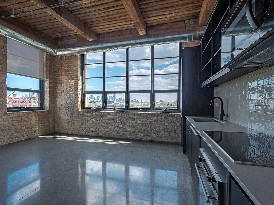 1st image of 2058 N Southport Ave #312