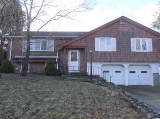 30 Barry St, Randolph, MA 02368