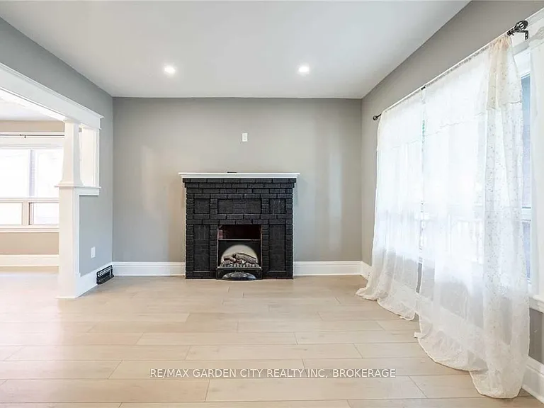 96 Beechwood Ave — Photo 6