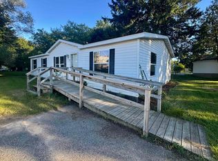 740 N Silverleaf St, Gladwin, MI 48624