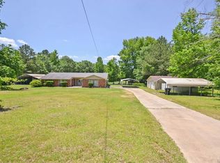 243 McQueen Dr, Wetumpka, AL 36092