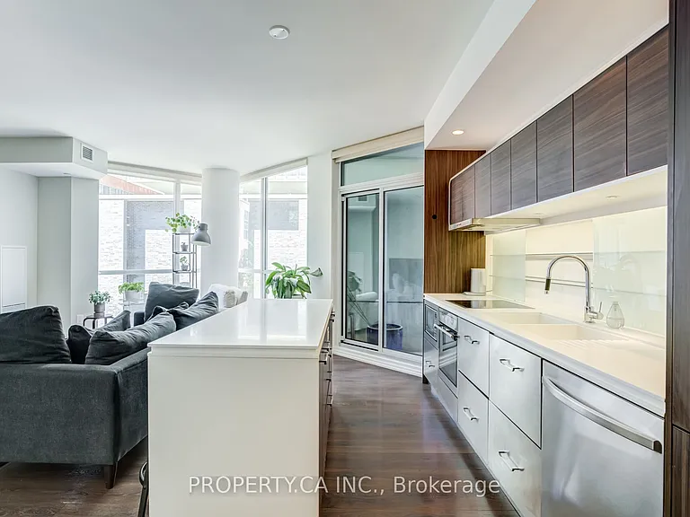 45 Charles St E #502 — Photo 3