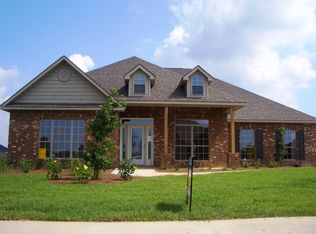 652 Dorr Ave, Gulf Shores, AL 36542