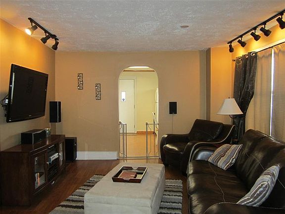 2nd image of 5421 Huberville Ave