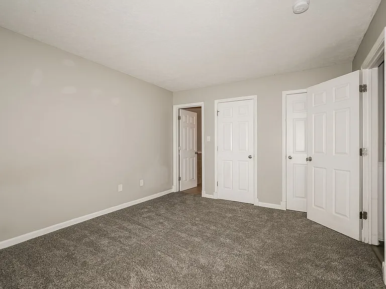 6210 Carrie Cir — Photo 8