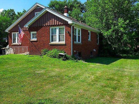 2nd image of 3320 S Schultz Dr