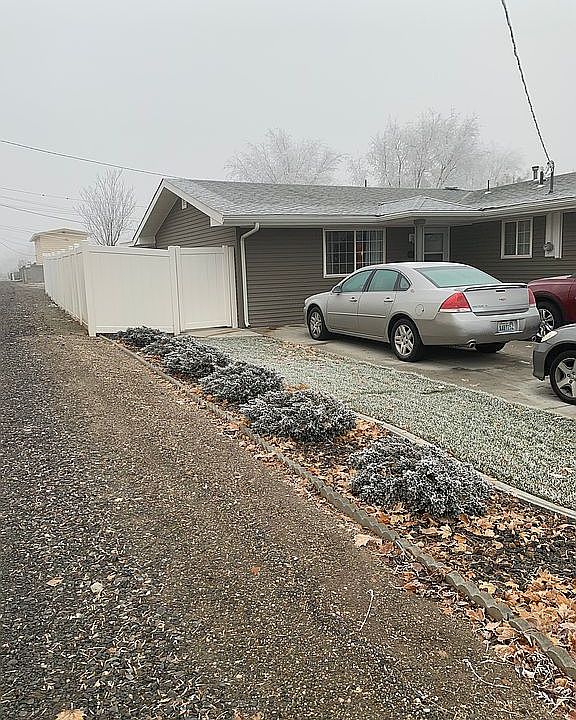 1st image of 241 S 10th Ave