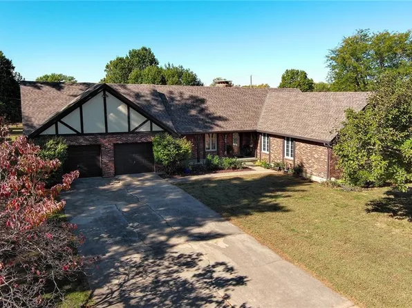 3700 N 124th St, Kansas City, KS 66109