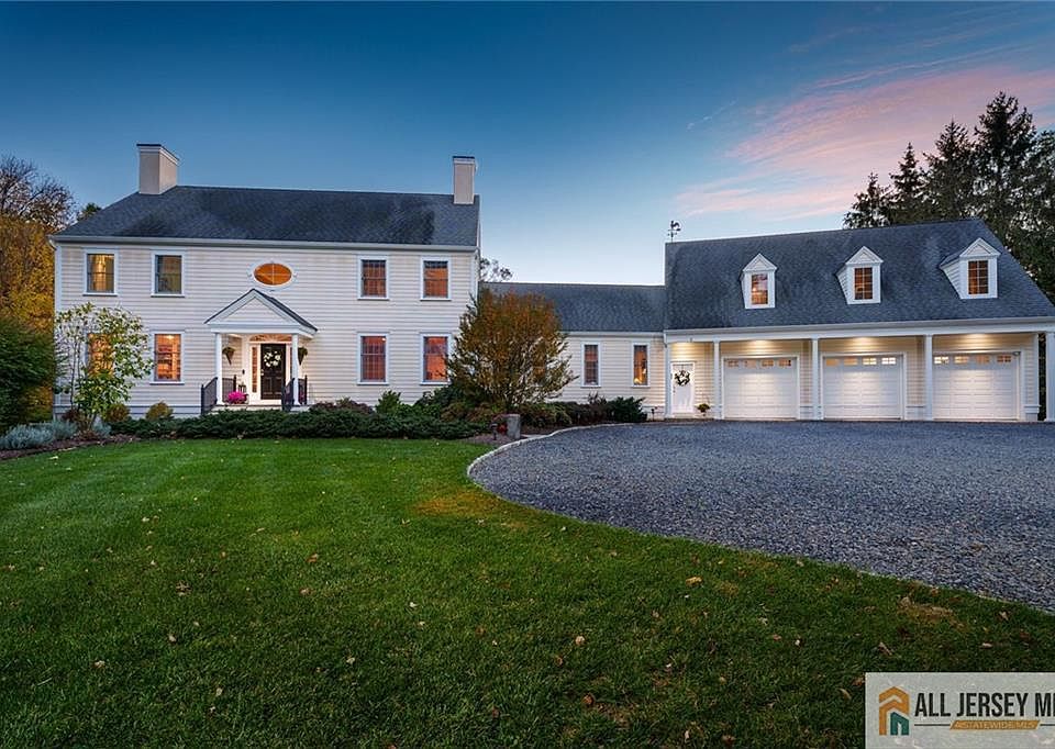 1st image of 213 Cranbury Neck Rd