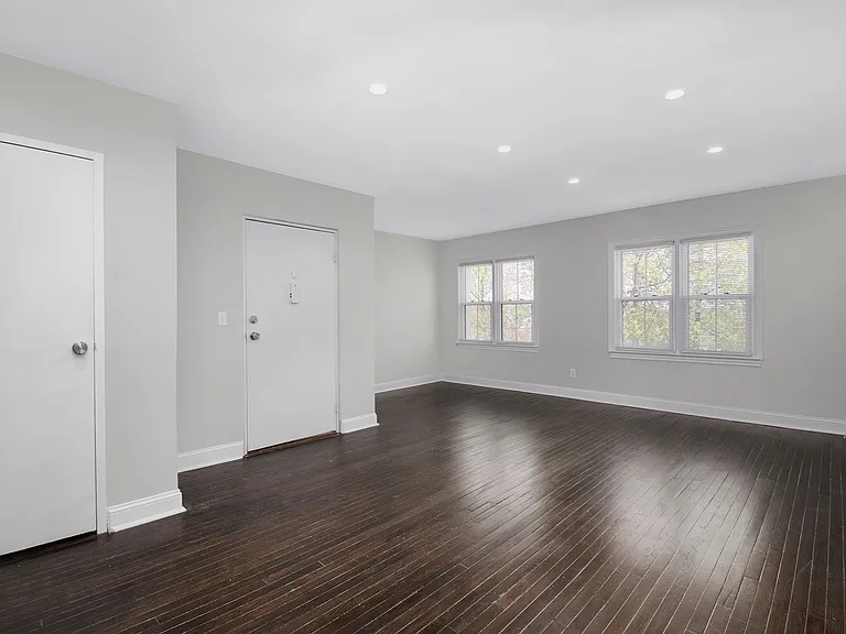 Westnedge Hills Apts — Photo 49