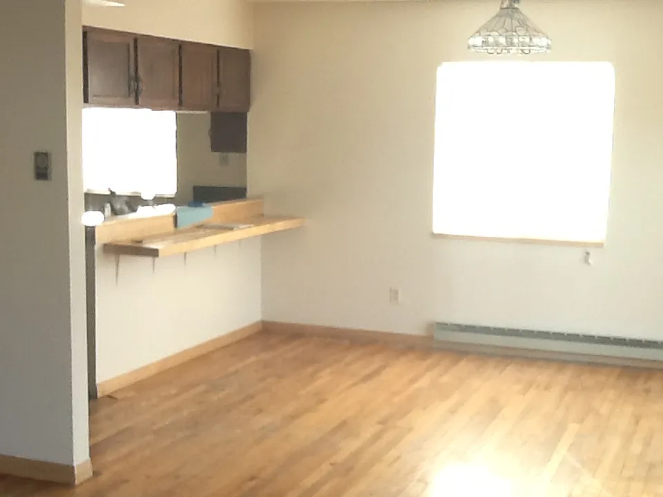 4 bed, 1619 sqft, $4,200 — Photo 1