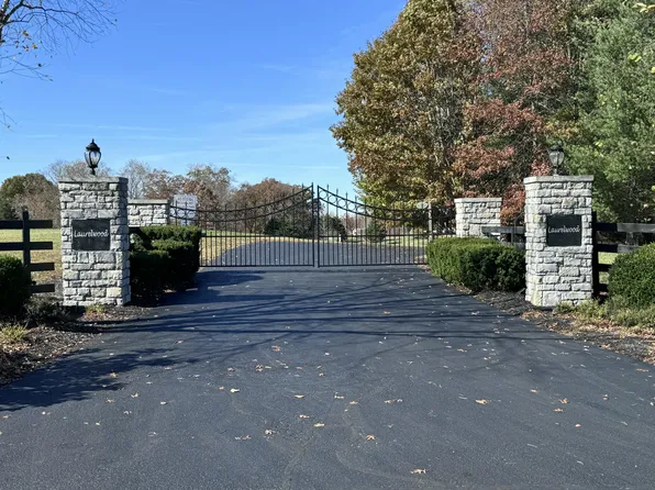 22 Laurel Wood Ln, Nancy, KY 42544