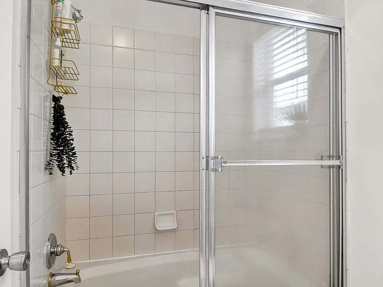 3271 Laurel Ridge Cir — Photo 22