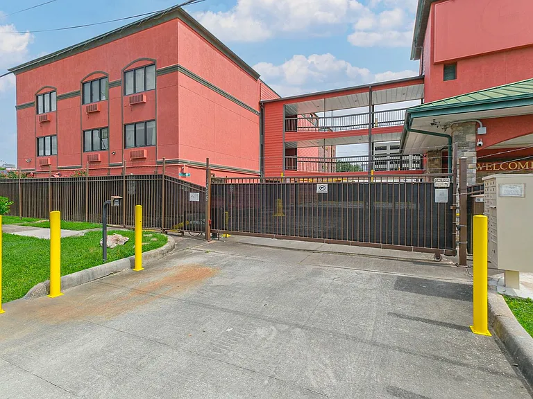 1025 Swanson St — Photo 134