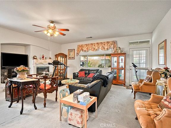 5th image of 25672 Motte Cir