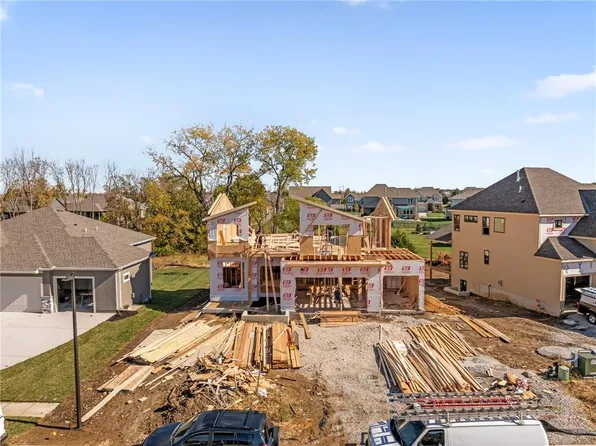 9183 Saddletop St, Lenexa, KS 66227