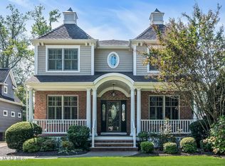 12 Forrest Ave, Rumson, NJ 07760