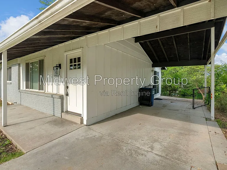1128 Saratoga Dr — Photo 26