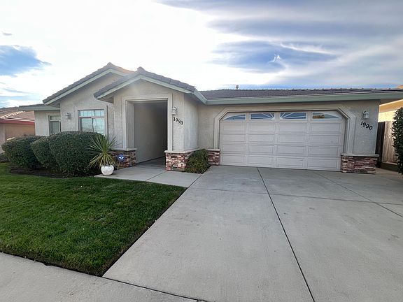 2 car garage.
