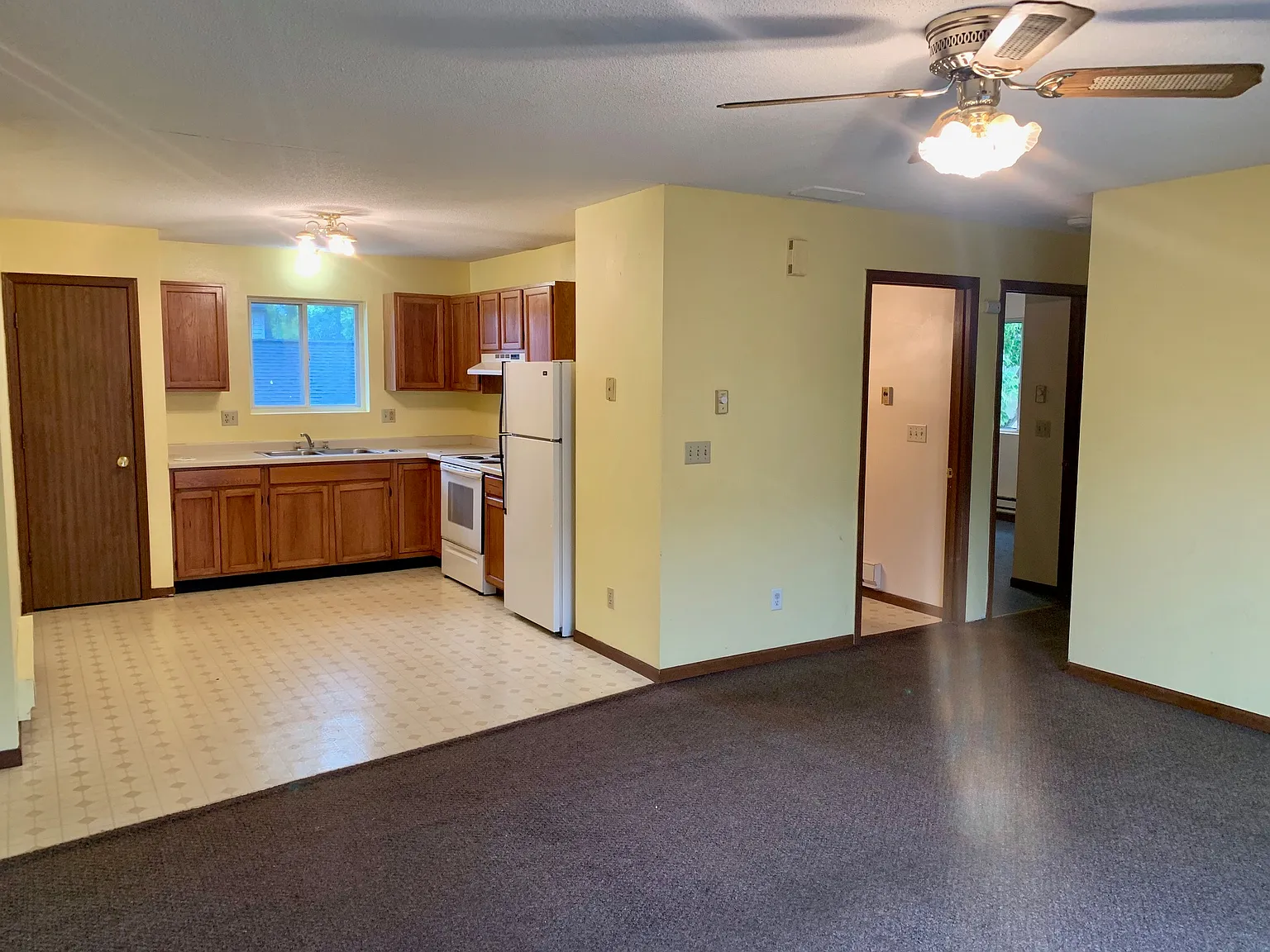 2 bed, $925 — Photo 2