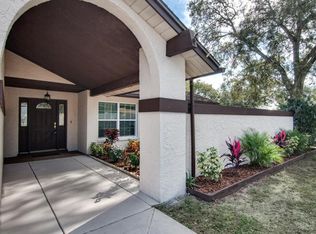 717 Forest Hills Dr, Brandon, FL 33510