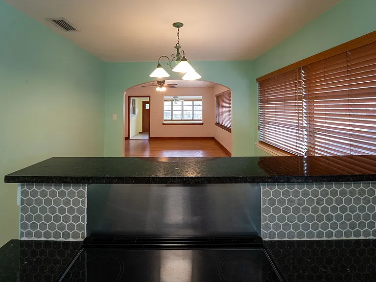 64 Fullerwood Dr — Photo 22